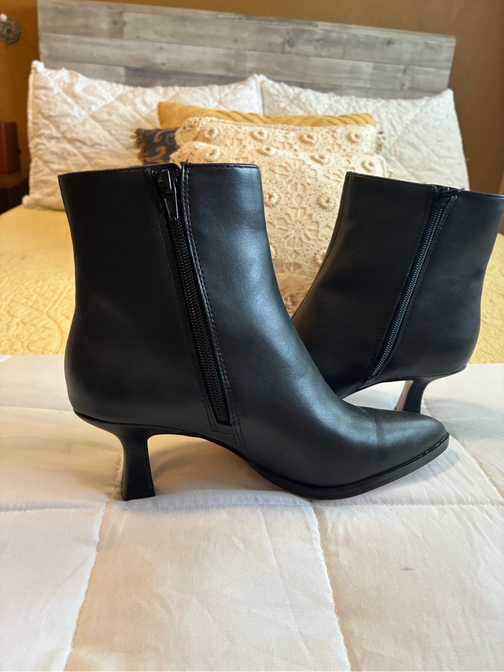 Mix No. 6 Black Pointed Ankle Booties with Sculpted Block Heel